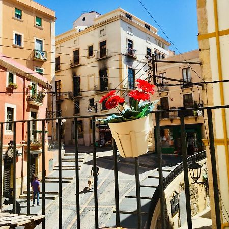 Apartamento En Plaza Sedassos Centro Historico Tarragona Luaran gambar