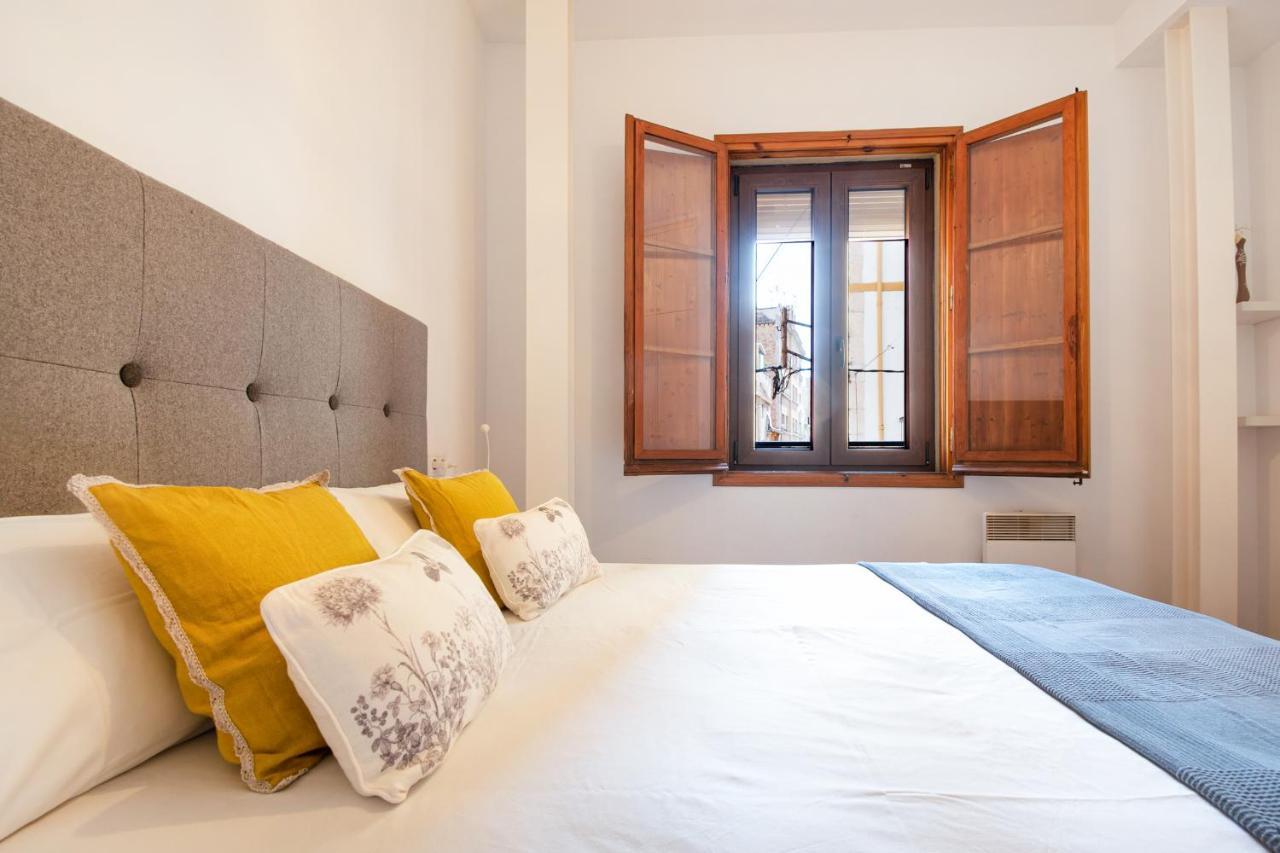 Apartamento En Plaza Sedassos Centro Historico Tarragona Luaran gambar