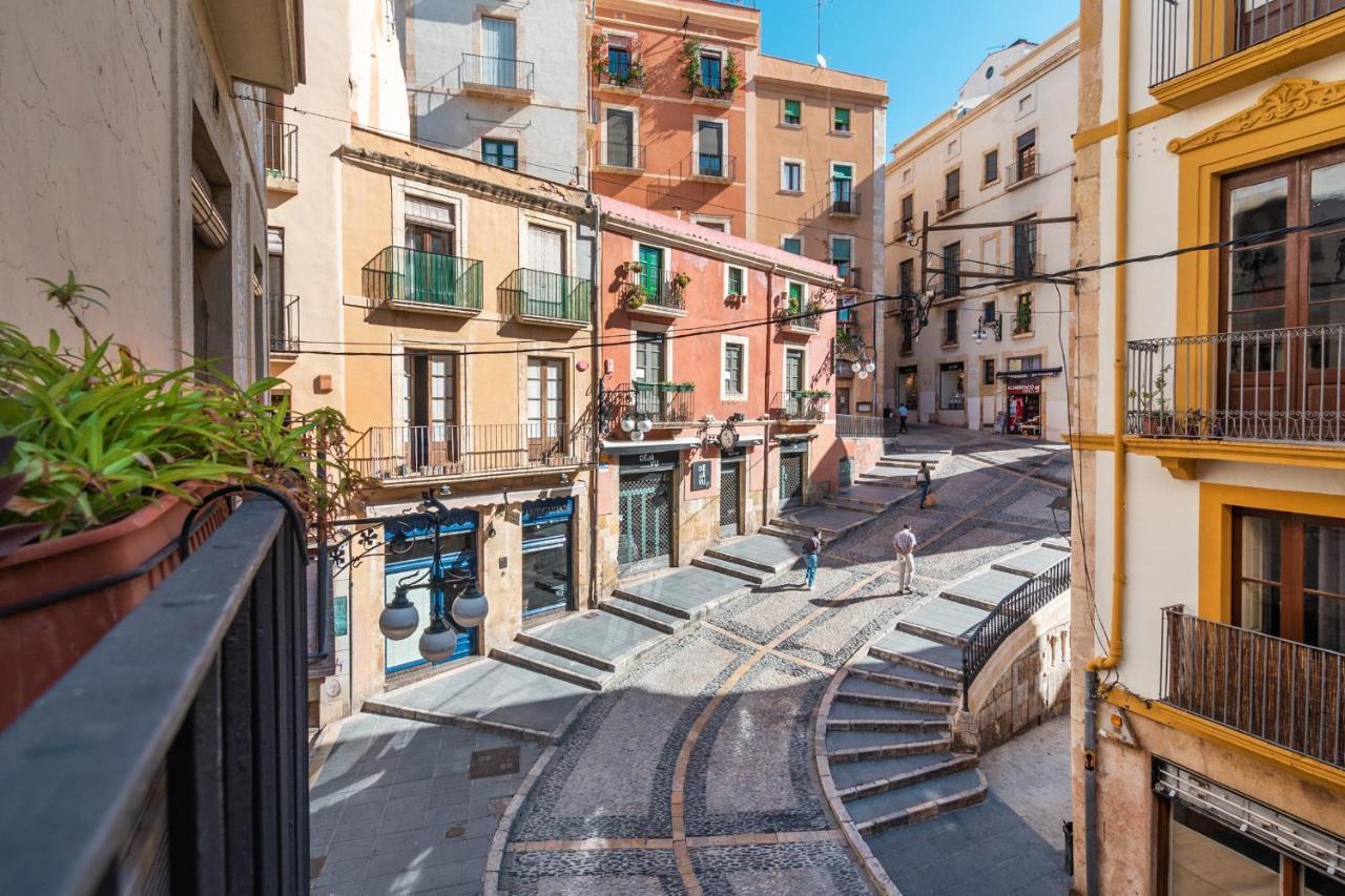 Apartamento En Plaza Sedassos Centro Historico Tarragona Luaran gambar