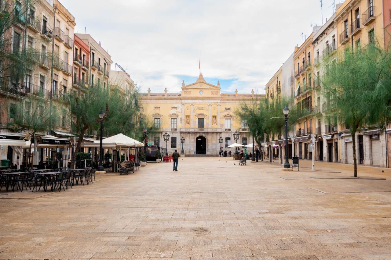 Apartamento En Plaza Sedassos Centro Historico Tarragona Luaran gambar