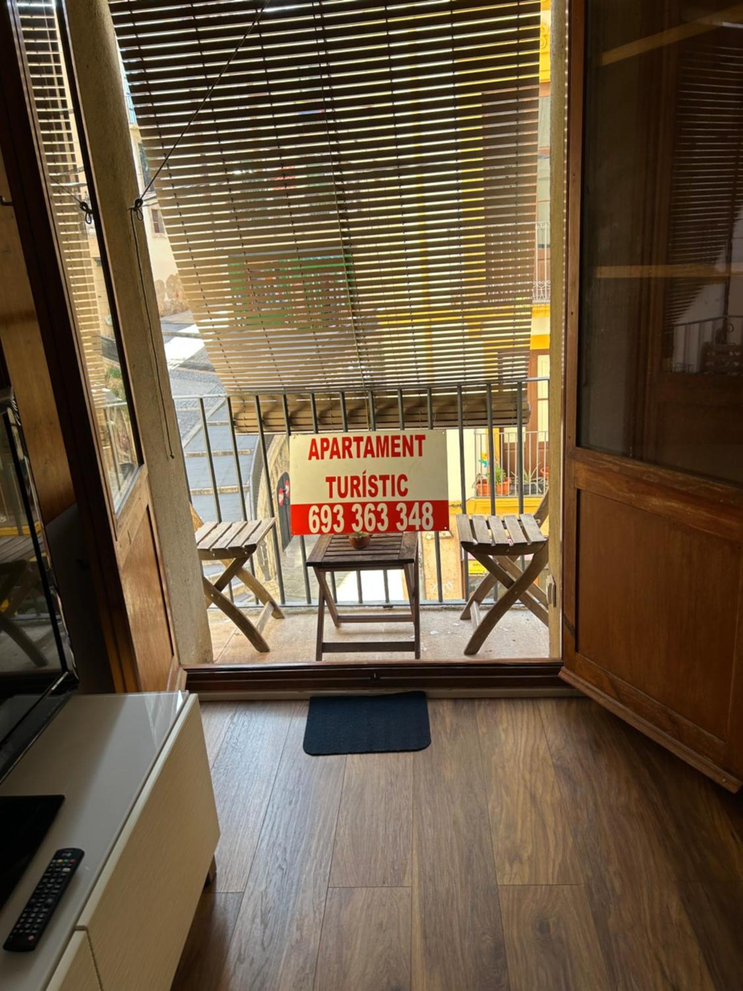 Apartamento En Plaza Sedassos Centro Historico Tarragona Luaran gambar