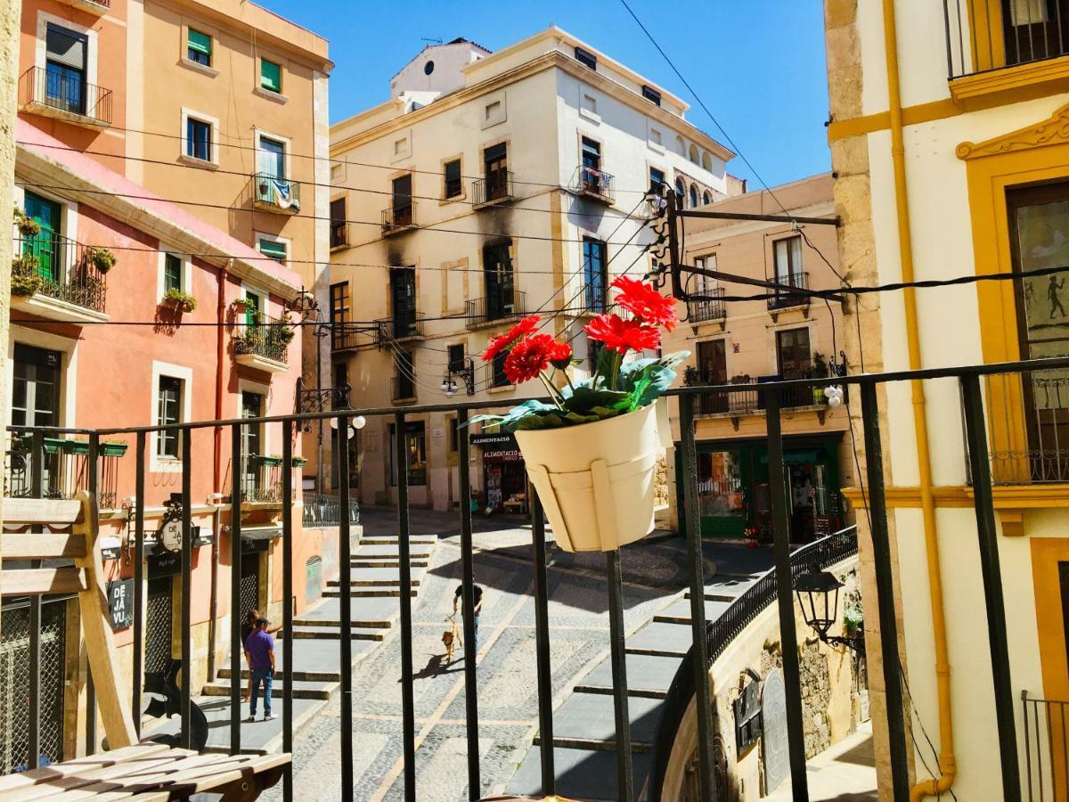 Apartamento En Plaza Sedassos Centro Historico Tarragona Luaran gambar