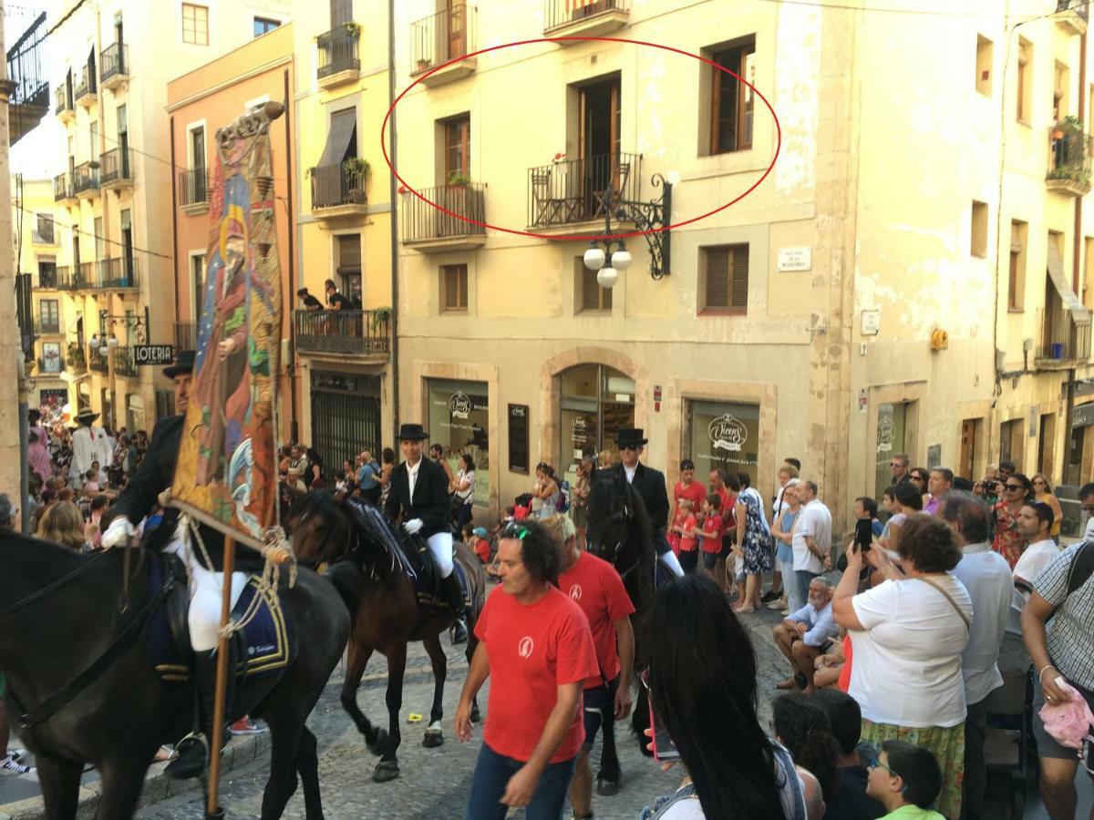 Apartamento En Plaza Sedassos Centro Historico Tarragona Luaran gambar